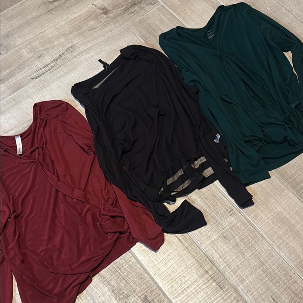 Xhilaration Burgundy Long Sleeve Top